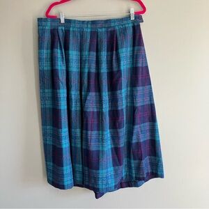 Vintage pleated plaid skirt